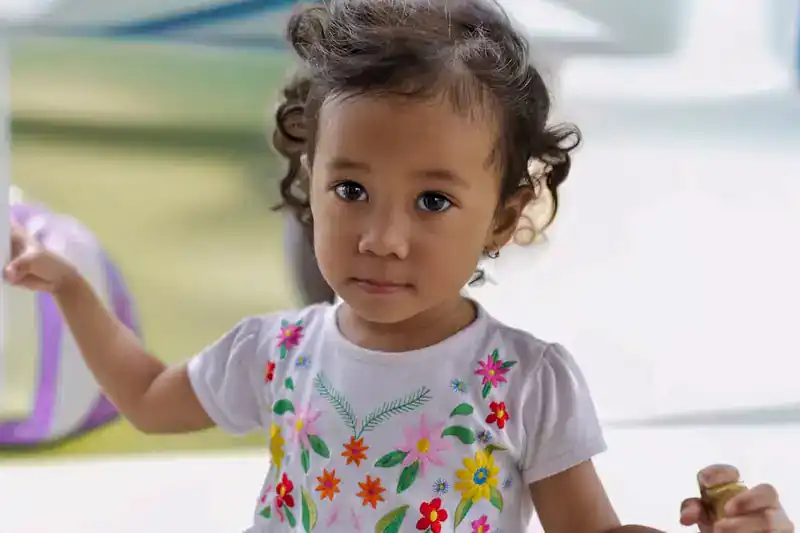 عيادة أطفال | كلمات ثانوية: ملف مريض، مواعيد، فواتير