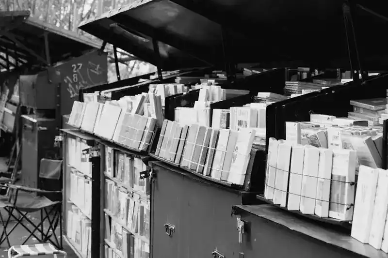 ورشة إصلاح | كلمات ثانوية: أوامر إصلاح، قطع غيار، فواتير